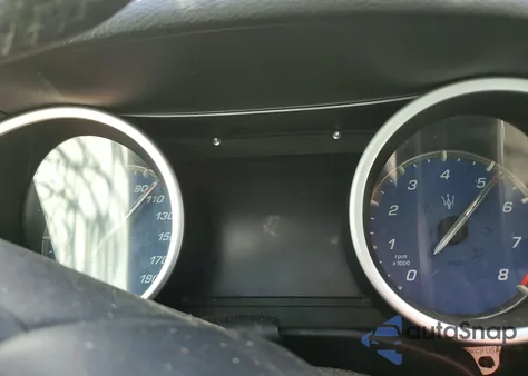 2020 Maserati Ghibli z USA, uszkodzony, nr VIN ZAM57XSA6L1350632